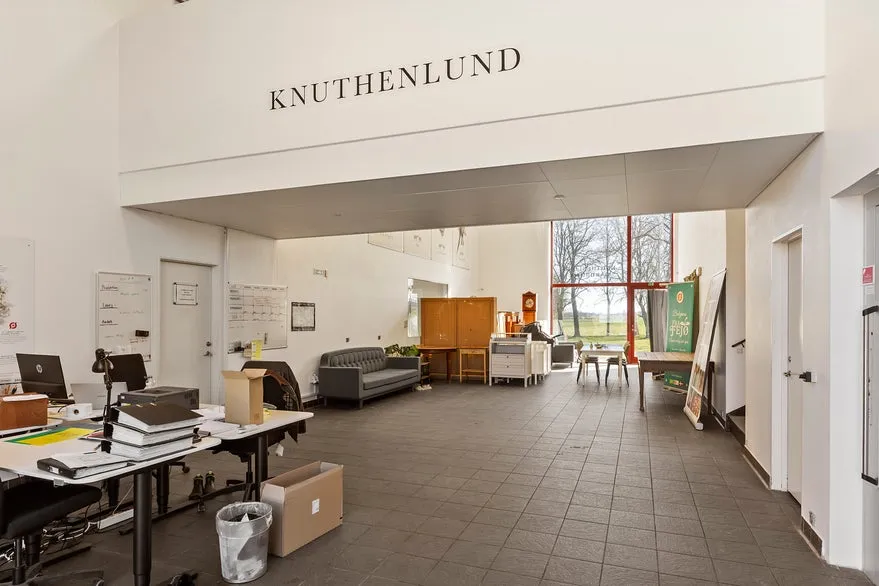 Office - Functional Office with Showroom in Stokkemarke