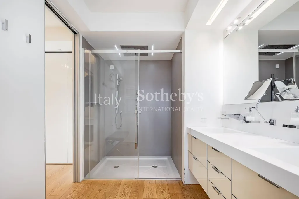 Salles de bain - Minimalist Villa with Pool in Guanzate