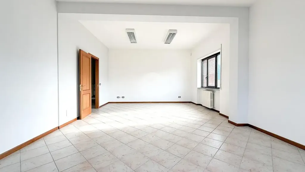 Pièces - Apartment with Parking in L'Aquila