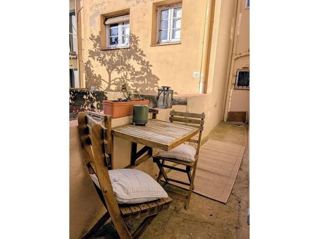 Balcon - Ground Floor Flat in Begur's Old Town