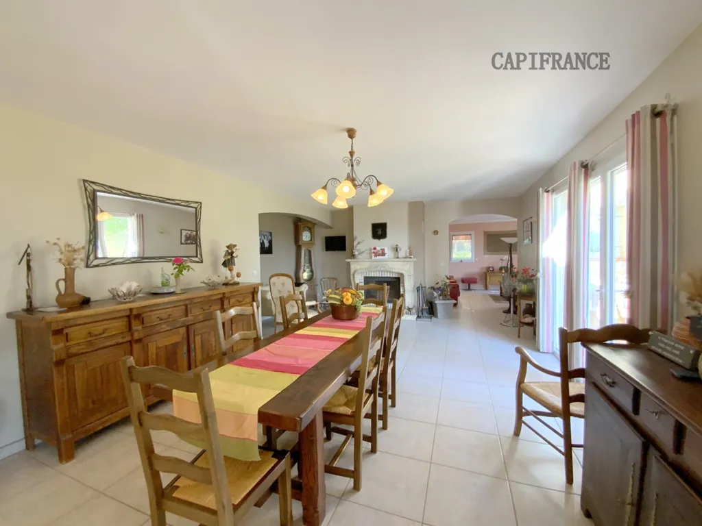 Sala da pranzo - Villa with Pool and View in Oraison