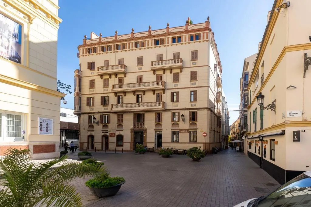 Exterior - Luxury Apartment with City View in Málaga
