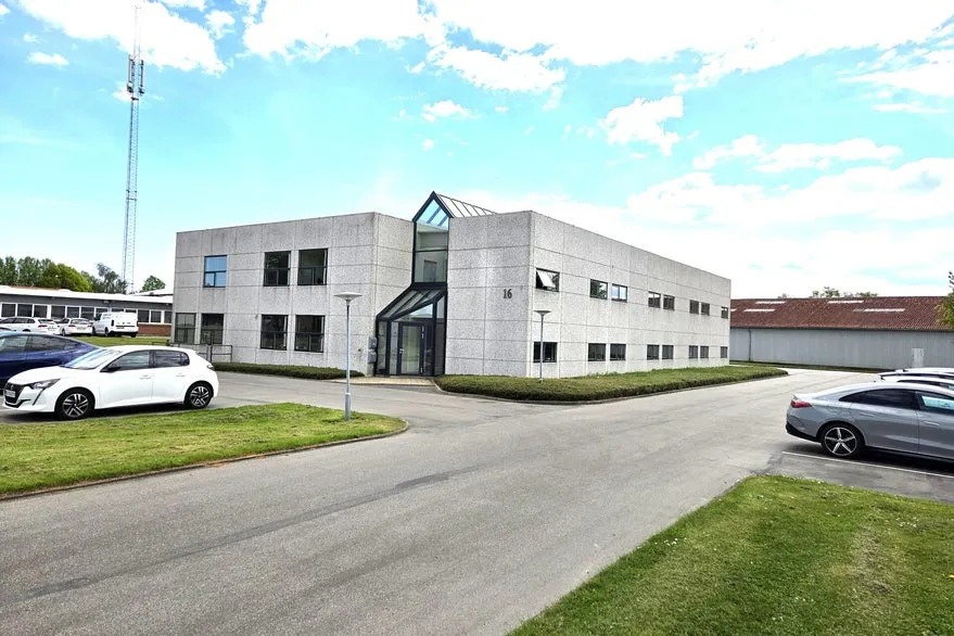 Extérieur - Warehouse with Offices in Vejle South