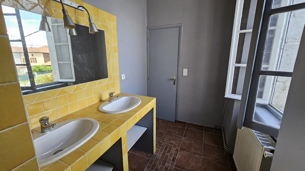 Bagni - Charming House with Pyrenees View in Labarthe-Rivière