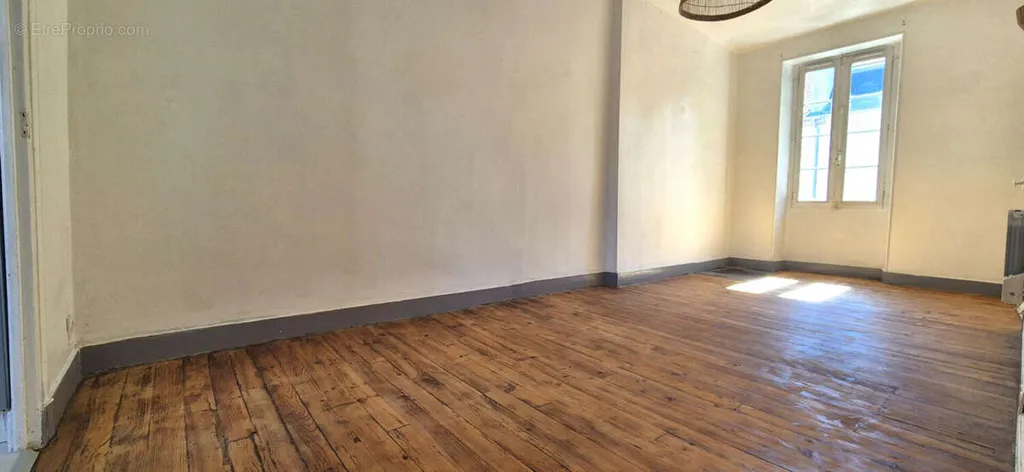 Toad - Duplex Apartment in Pau City Centre