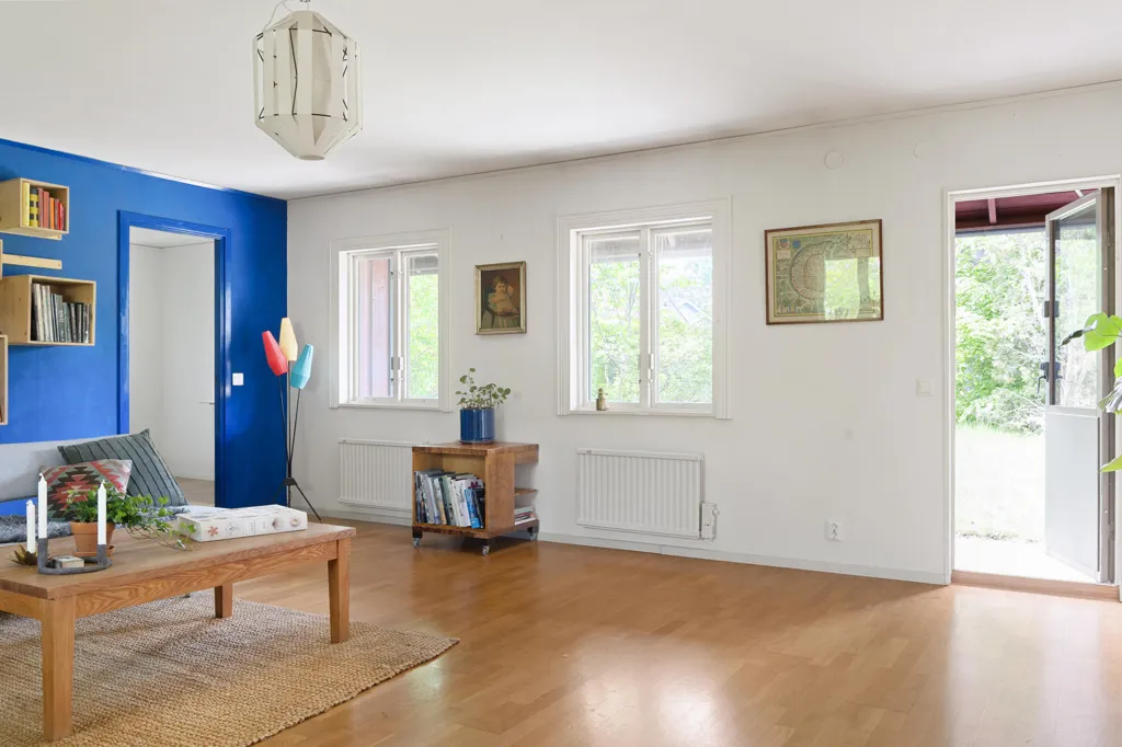 Séjour - Villa with Train Access in Västerhaninge