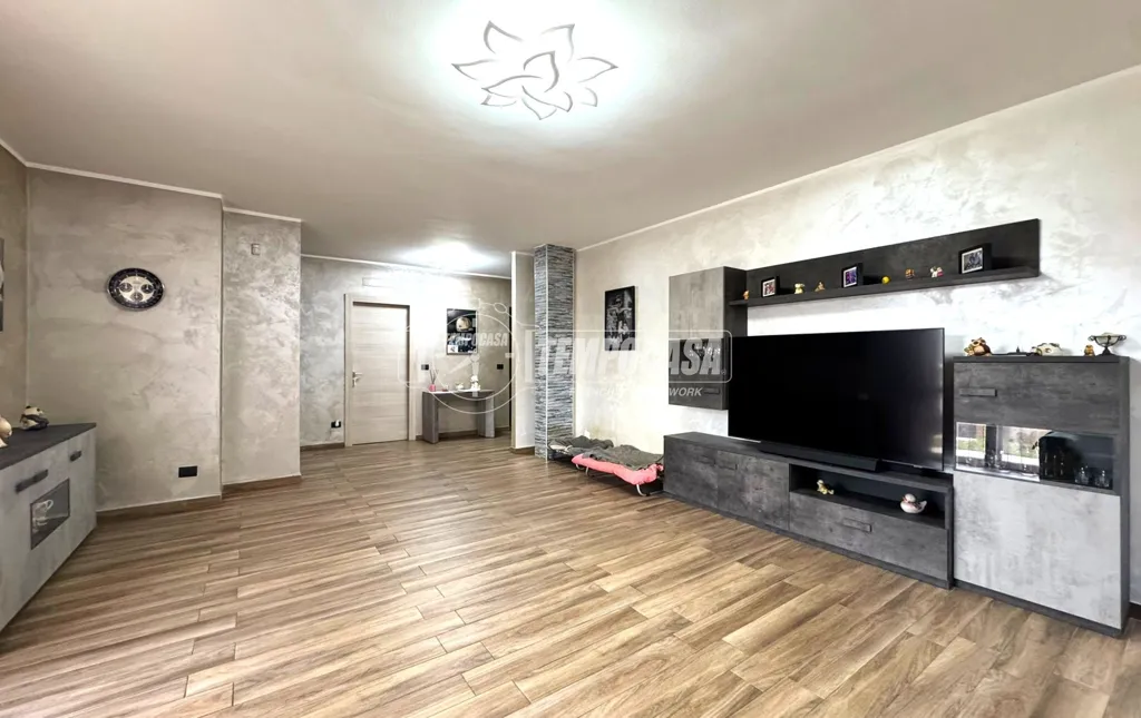 Elutuba - Modern Villa with Garden in Druento