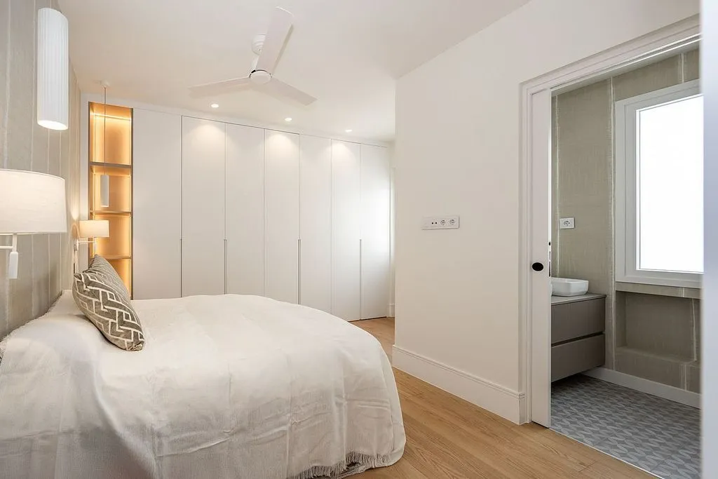 Chambres - Modernised Apartment with Balcony in Ríos Rosas
