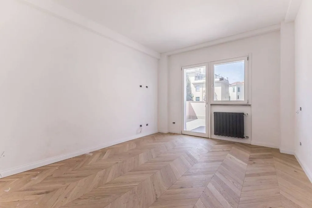 Pièces - Luxury Penthouse with South Exposure in Rome