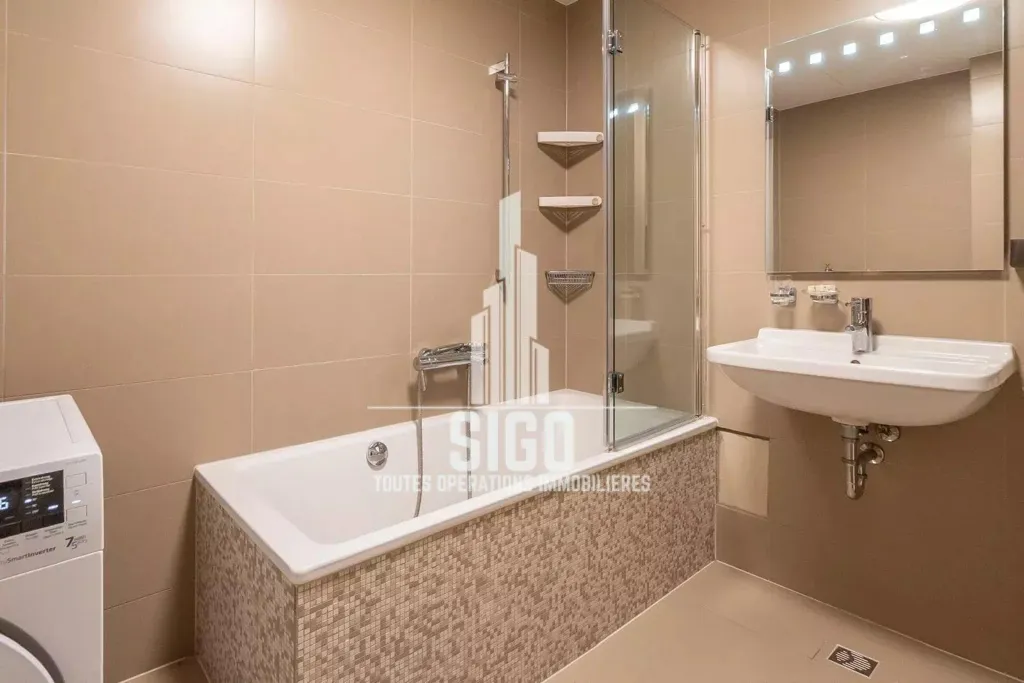 Salles de bain - Appartement 1 Chambre avec Vue à Gasperich