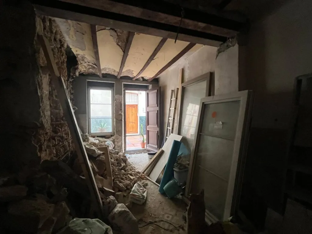 Toad - Townhouse for Renovation in Calpe's Old Town