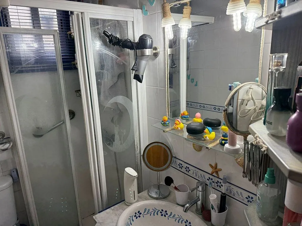 Vannitoad - Modern Flat with A/C in San Blas-Simancas, Madrid