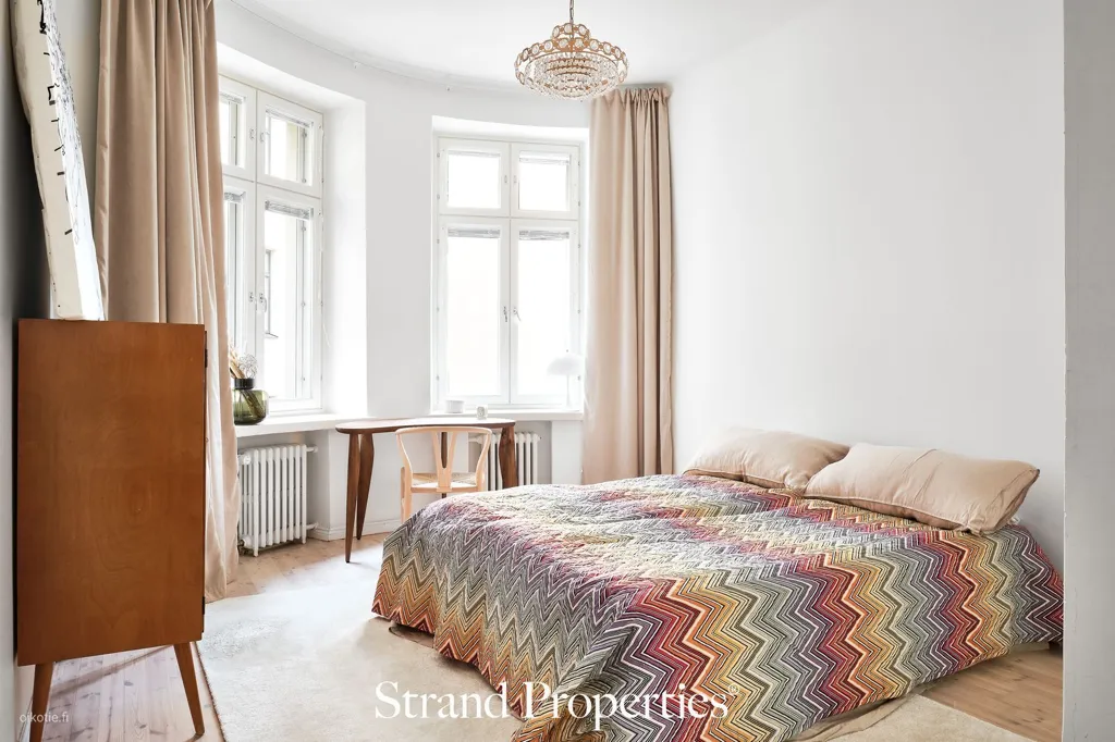 Magamistoad - Historic Apartment with Garden View in Etu-Töölö