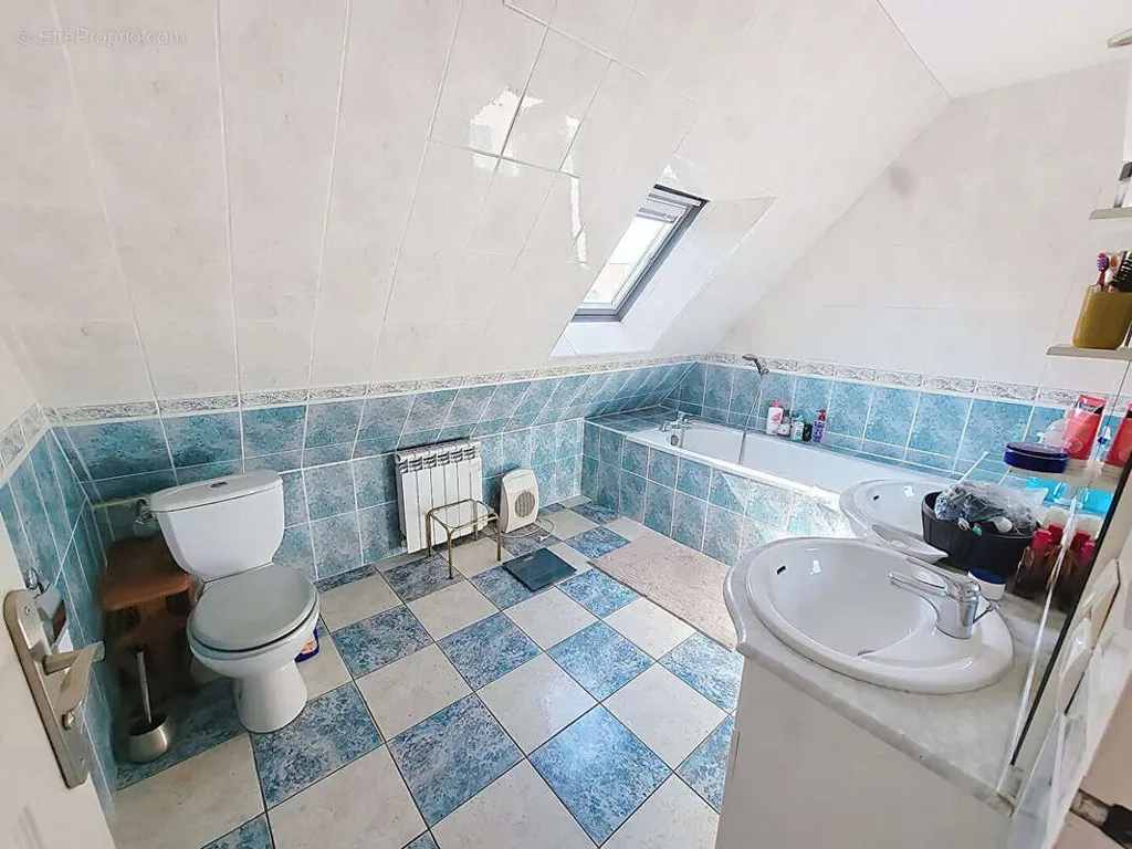 Maison 7 pièces à Benouville