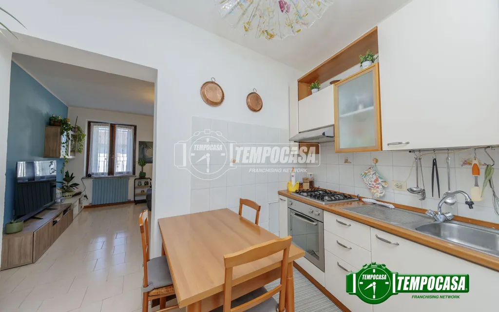 Cuisine - Independent House with Box in Torrevecchia Pia