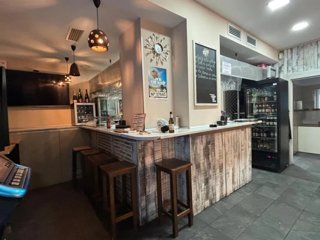 Rooms - Bar-Restaurant with Terrace in Pinar de Jalón