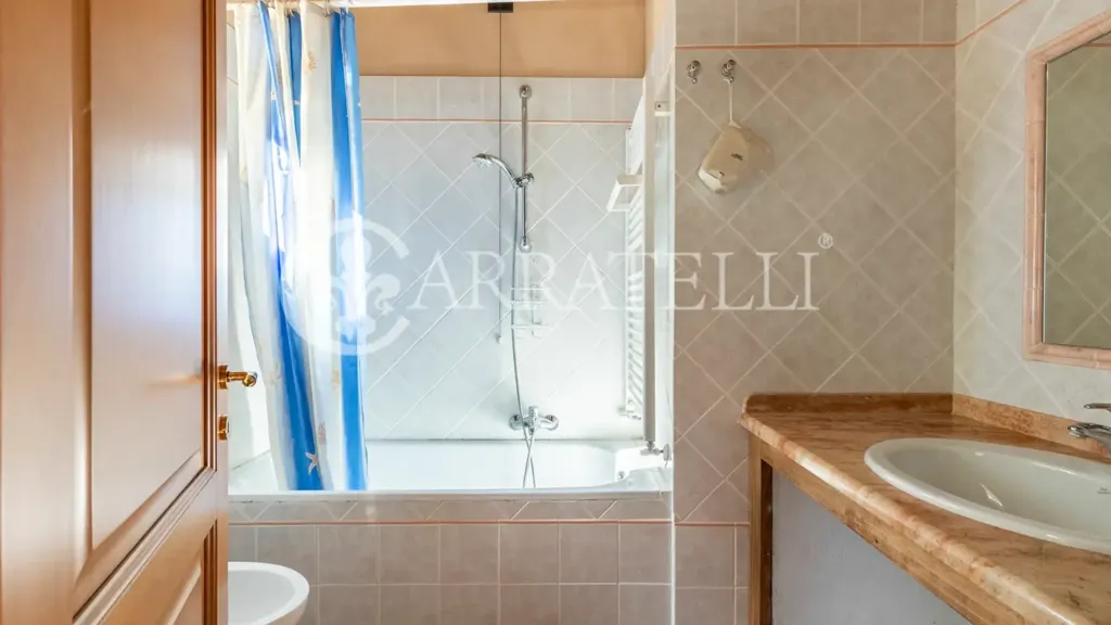 Salles de bain - Rustic Property with Pool in Sarteano