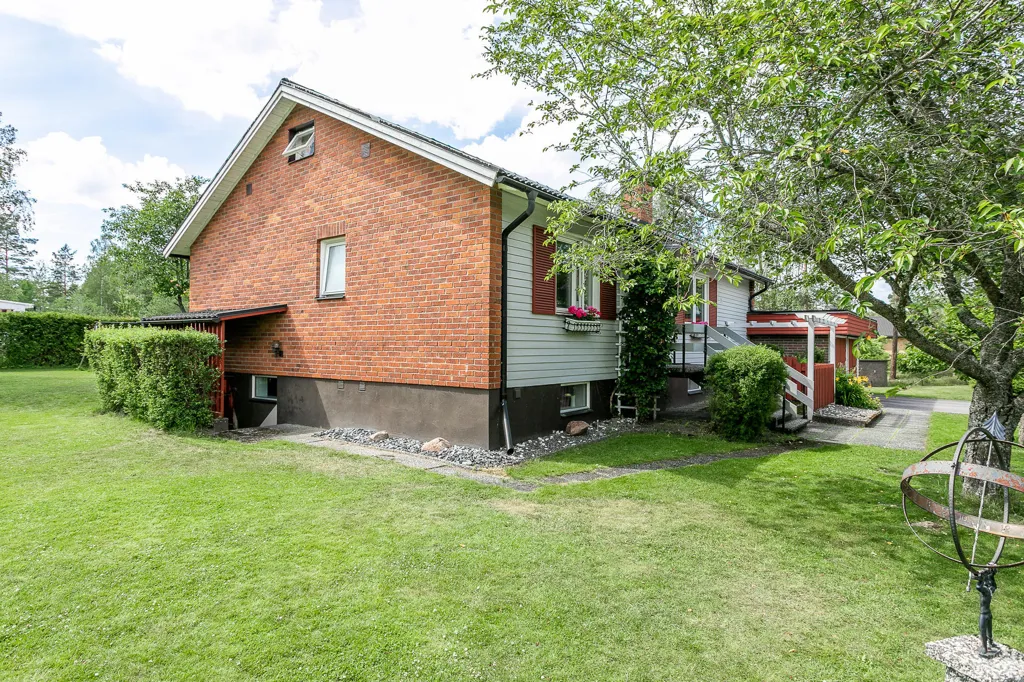Jardin - Villa with Indoor Pool and Double Garage