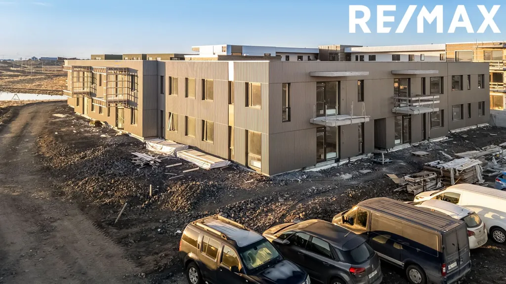 Extérieur - 5-Bed Apartment with Balcony in Álftanes