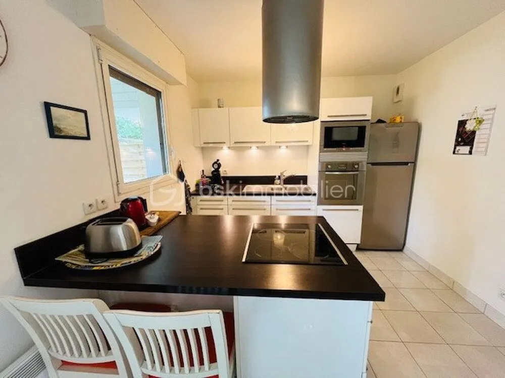 Cuisine - Appartement 3 Pièces avec Jardin à Baden