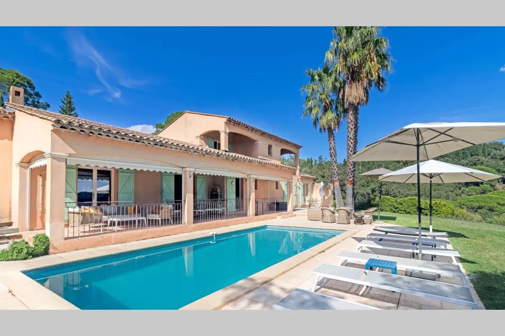 Piscina - Provençal Villa with Panoramic View near Saint-Tropez
