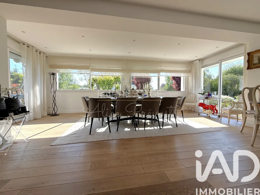 Salle à manger - Maison individuelle avec piscine près de la plage