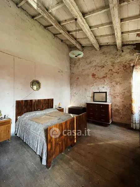 Magamistoad - Rustic Stone Cottage with Large Garden in Voghiera