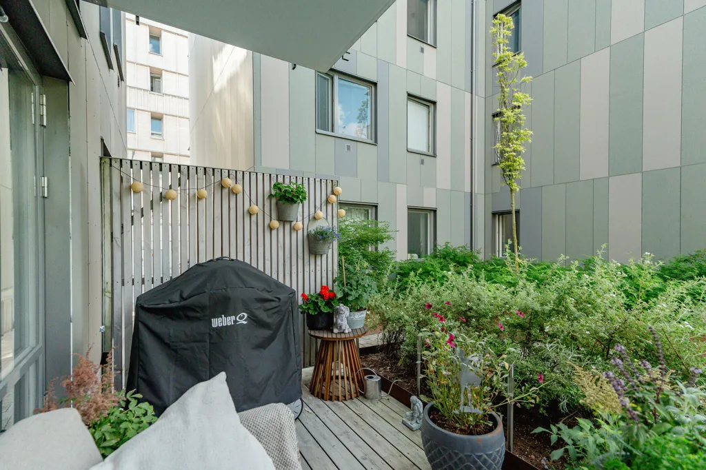 Terrasse - Modern Ground-Floor Flat with Patio in Salabacke