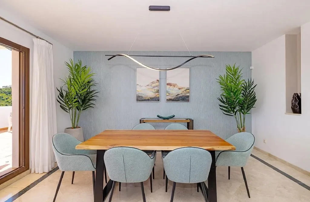 Dining Room - Luxury Flat with Pool in Casares, Andalusia