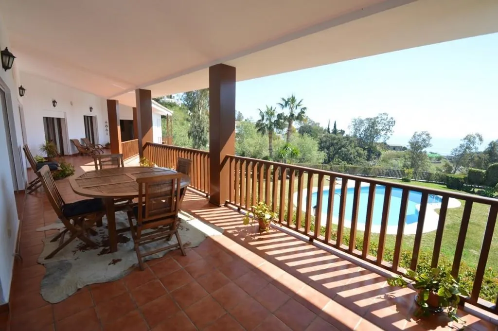 Terrass - Villa with Sea Views in Benalmádena