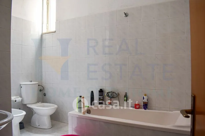 Salles de bain - Baroque Apartment with Panoramic Terrace in Noto