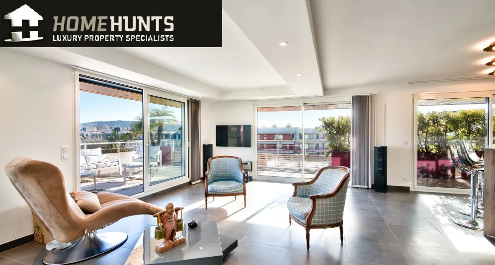 Séjour - Appartement avec Terrasse et Vue Mer à Nice