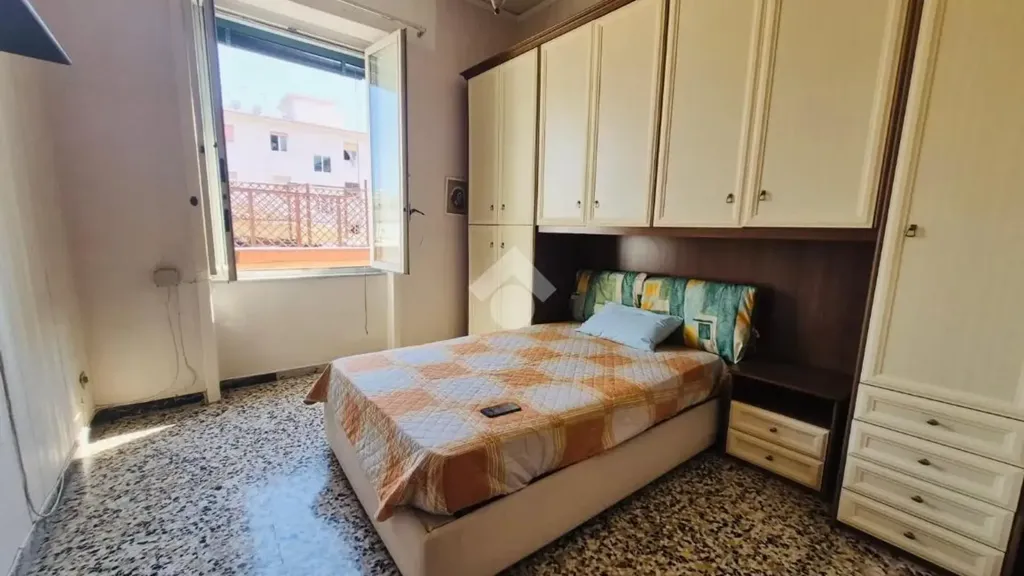 Chambres - Central Trilocale with Balcony in Torre Del Greco