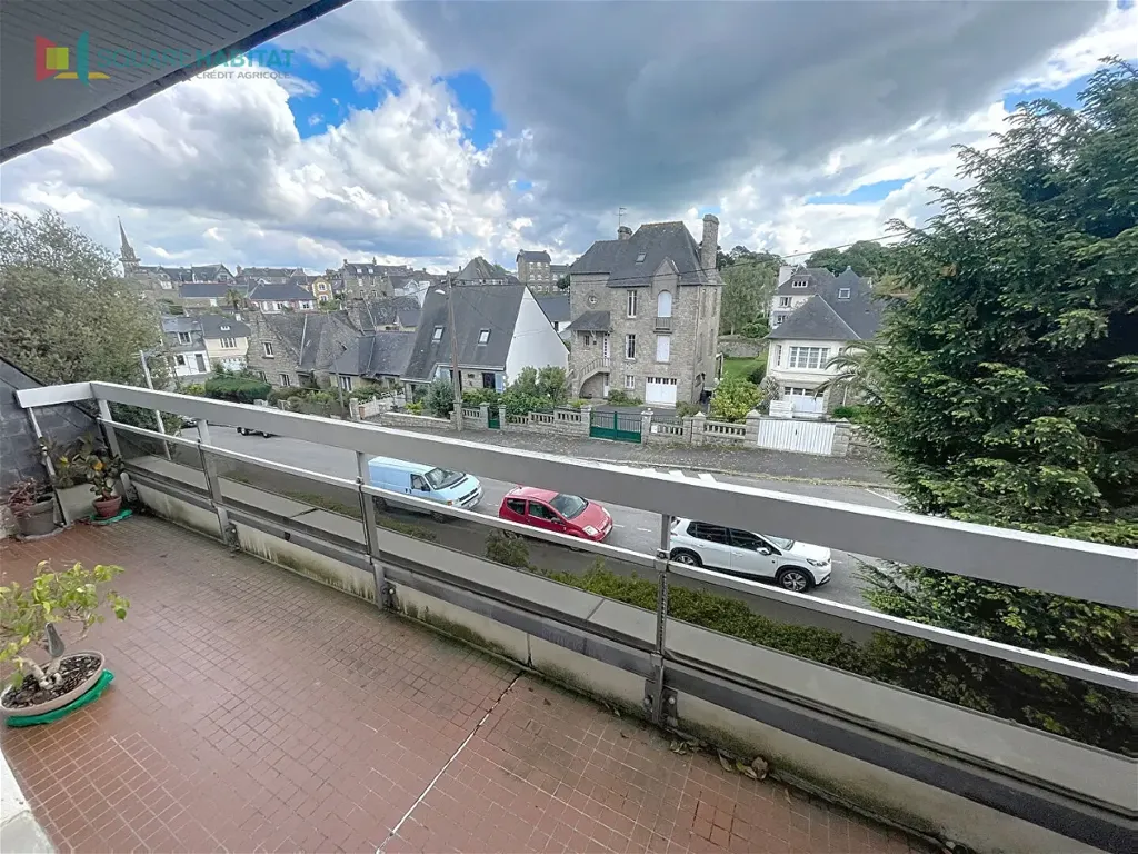 3-toaline korter asukohas Dinard
