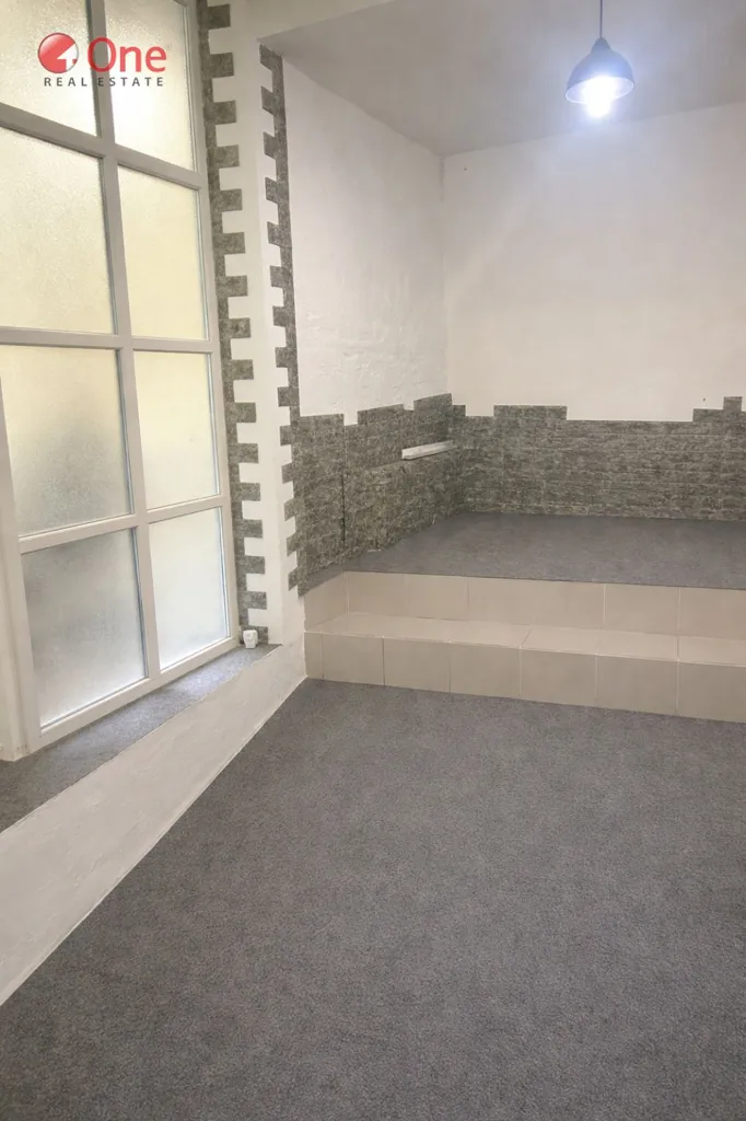 Toad - Furnished Apartment with Central Heating in Vironas
