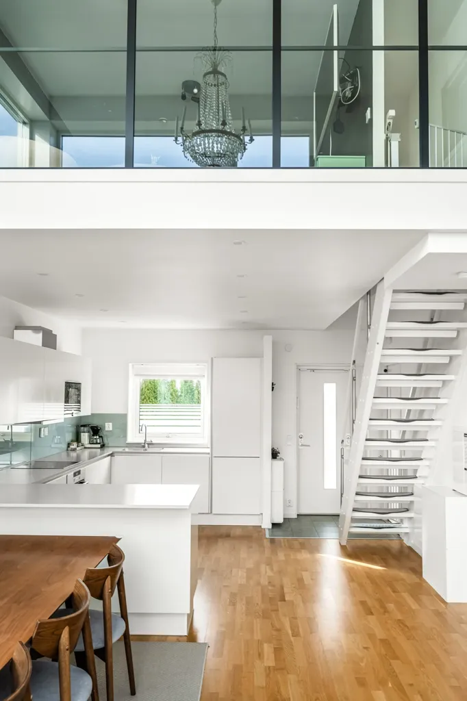 Sala da pranzo - Two-Storey Apartment with Panoramic Views in Glömsta