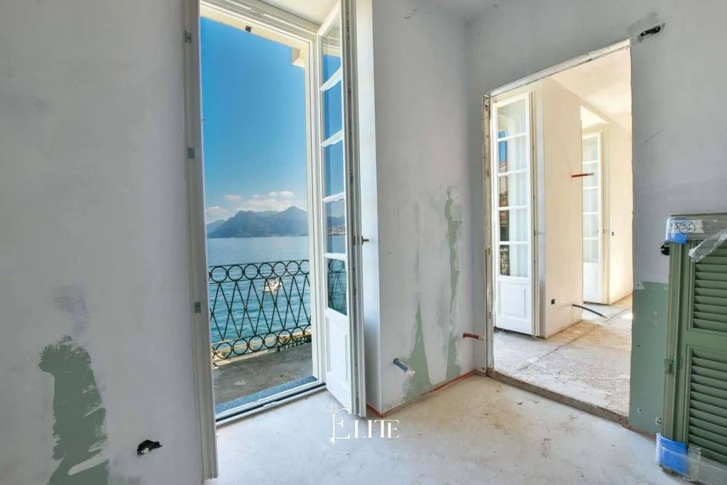 Pièces - Luxury Villa with Lake View in Stresa