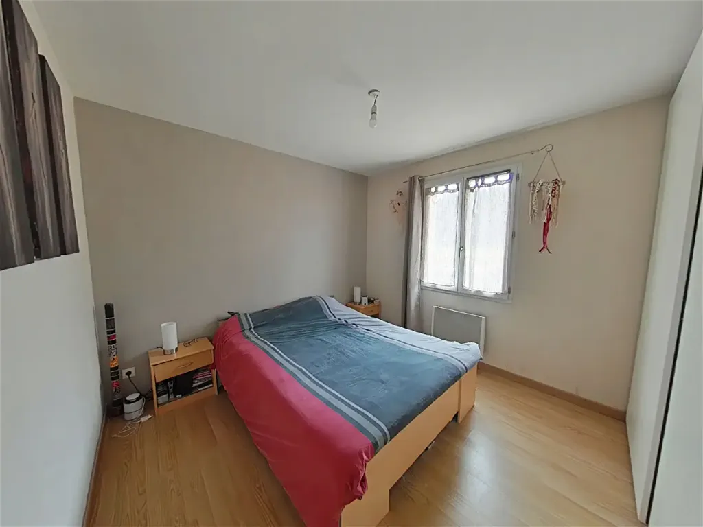 Magamistoad - Detached House with Garden in Continvoir