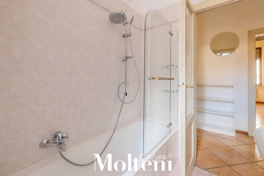 Bathrooms - Apartment with Double Exposure in Lecco
