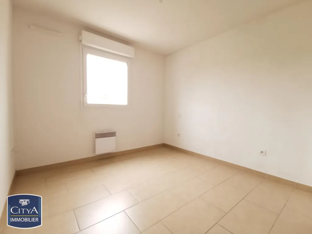 Rooms - 2-Bedroom Flat with Terrace in Perpignan