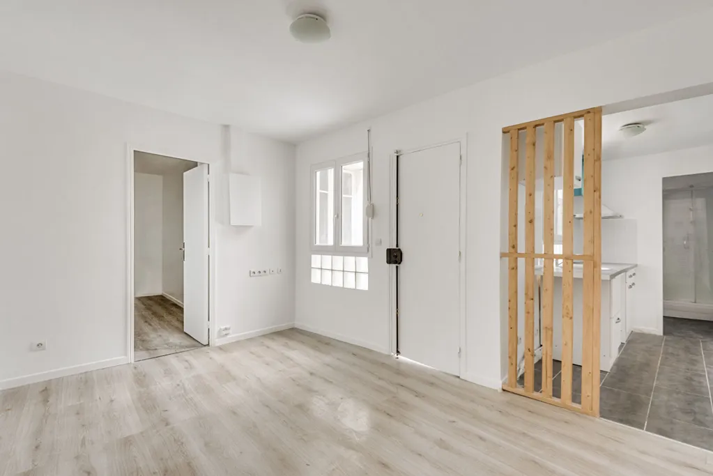Stanze - Charming 2-Bedroom Paris 13th with Courtyard
