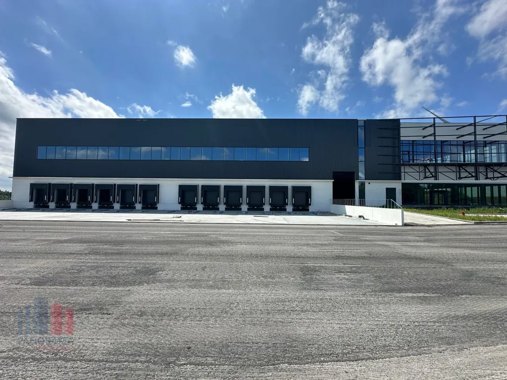 Välivaade - High-End Logistics Site near Péruwelz
