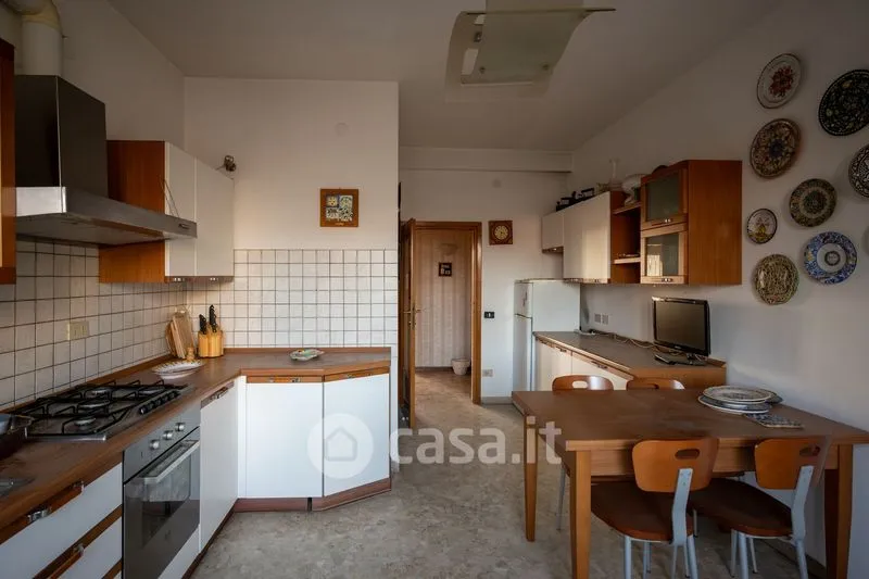 Cuisine - Quadrilocale with Balcony in Mestre, Venice