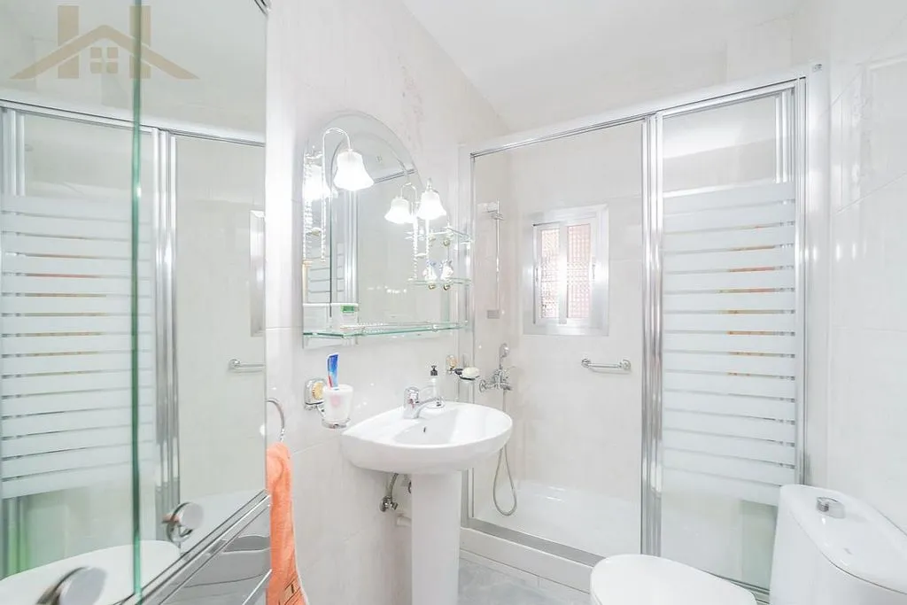Salles de bain - Apartment with Terrace in San Nicasio