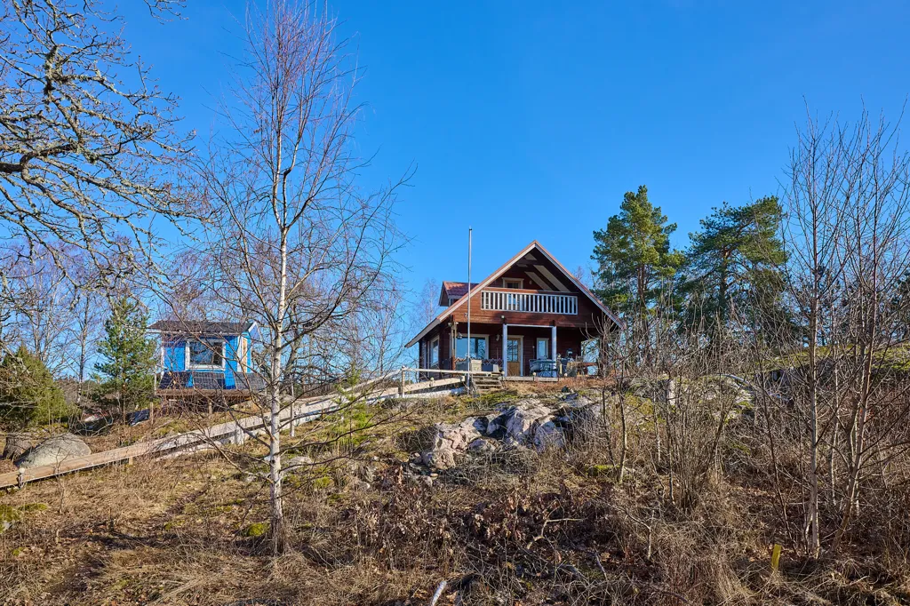 Välivaade - Charming Cottage with Mälaren View in Björktorp