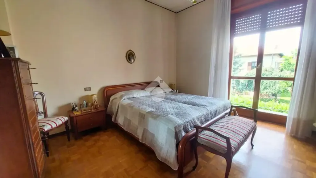 Chambres - Three-Bedroom Apartment with Balcony in Vittuone