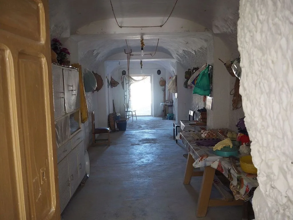 Esik - Unique Cave House in Benamaurel, Granada