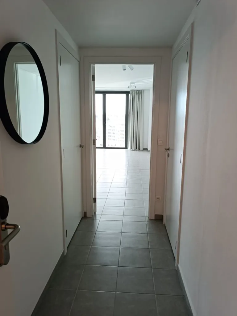 hallway_entrance