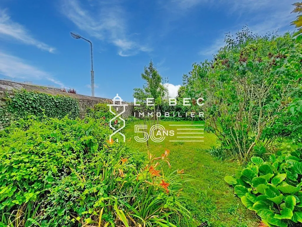 Giardino - House with Constructible Land in Lorient