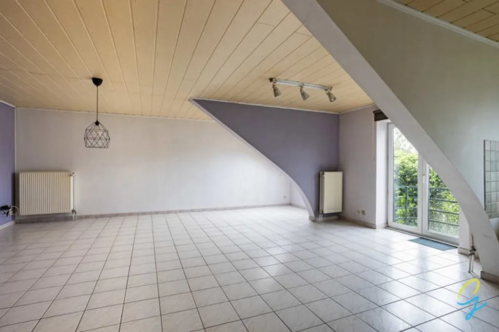 Pièces - Appartement Énergétique avec Terrasse à Orientation Sud-Est
